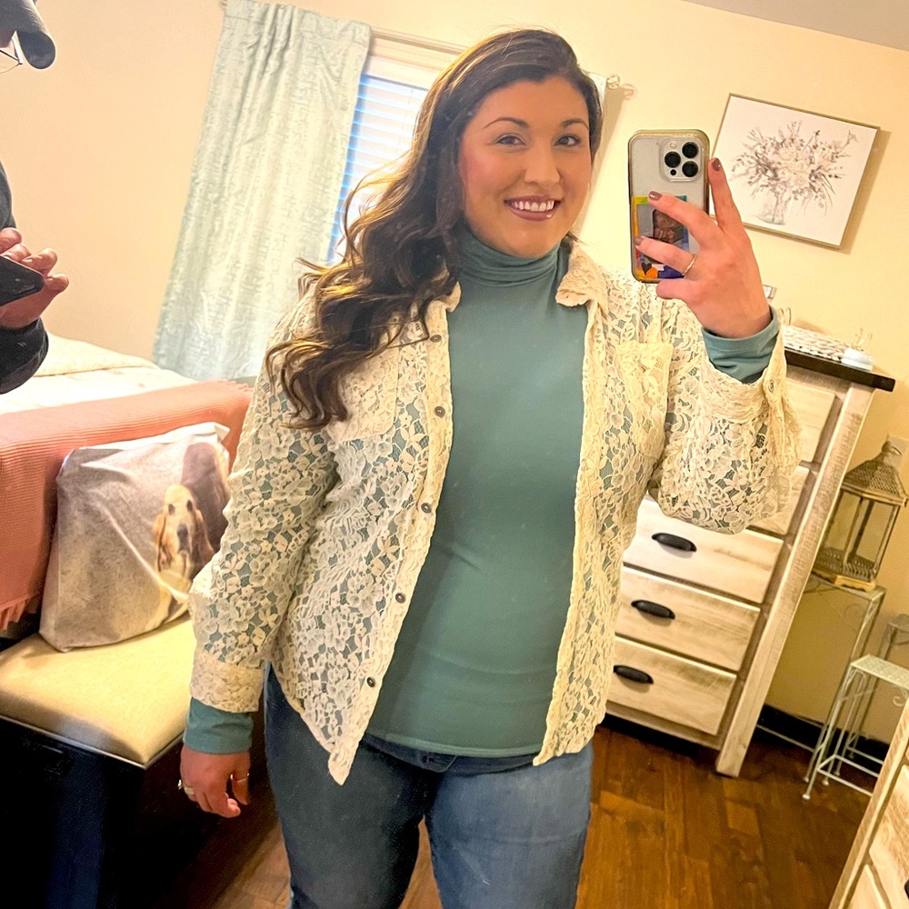 Meet your Posher, Lana